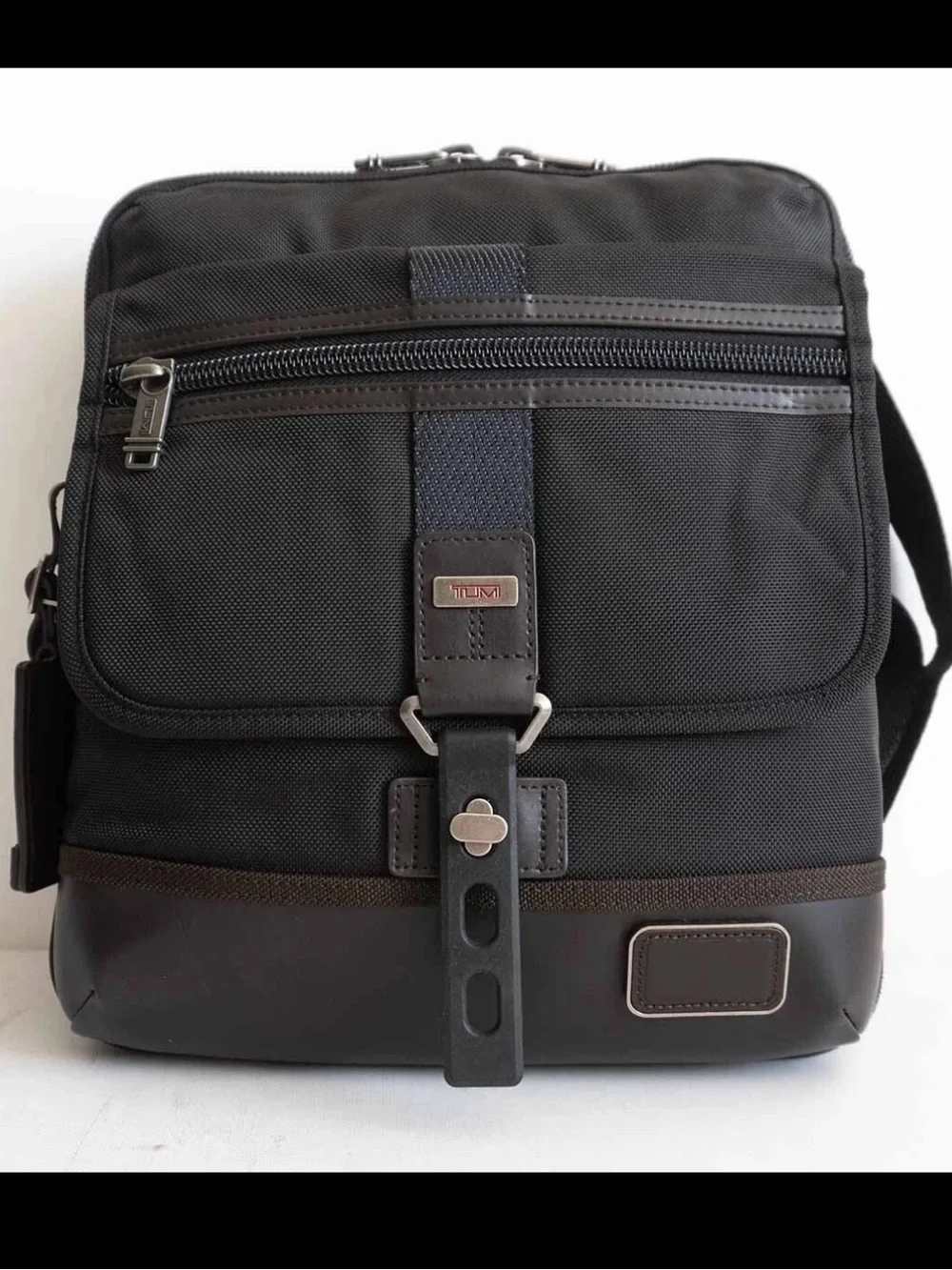 TUMI ALPHA BRAVO Shoulder Bag ANNAPOLIS ZIP FLAP HICKORY 222304HK2 Brown/Black